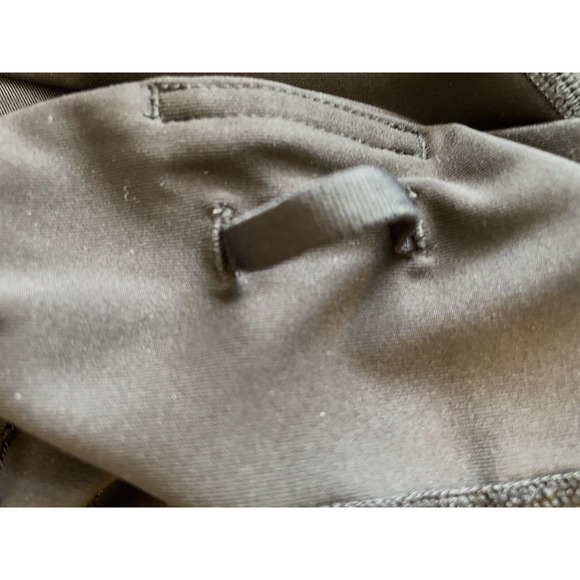 Lululemon Black "Tight Stuff Tight II" Reflective Dots Scalloped Hem Sz 6 - Picture 7 of 9